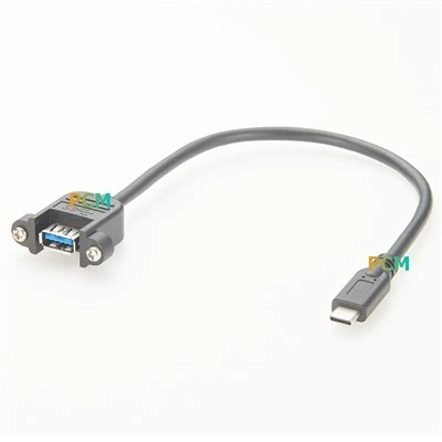 USB-A към USB-C панелен кабел с винт